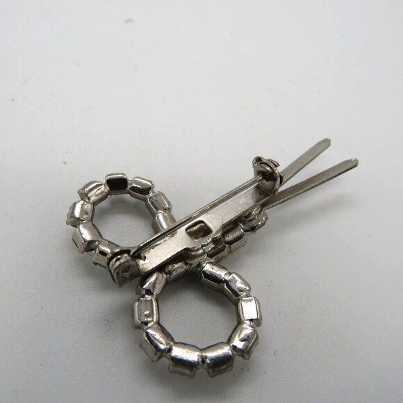Vintage Scissor Brooch Silver Tone Clear Rhinestone Pin Mini Sewing - Picture 3 of 10